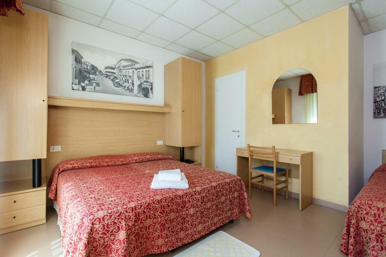 Hotel Al Mare ليدو دي يسولو المظهر الخارجي الصورة