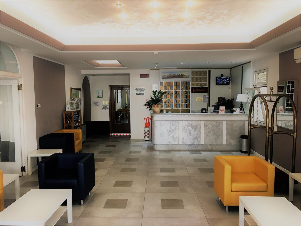 Hotel Al Mare ليدو دي يسولو المظهر الخارجي الصورة