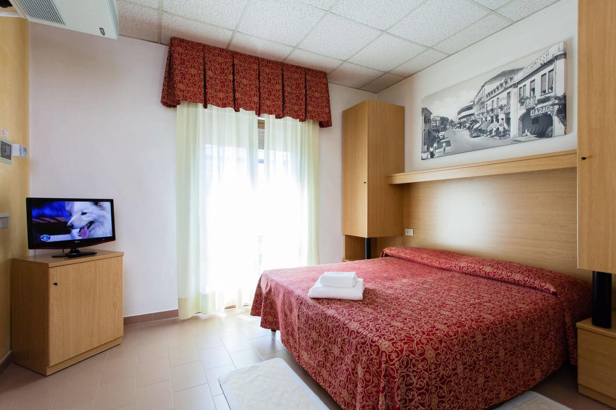 Hotel Al Mare ليدو دي يسولو المظهر الخارجي الصورة
